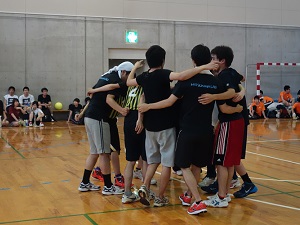 [研究室対抗バレーボール大会]勝利！