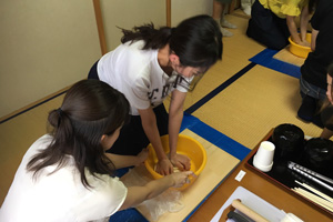 体験食館侍にてほうとう作りを体験しました。