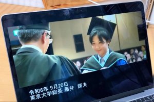 李敏さん卒業生代表